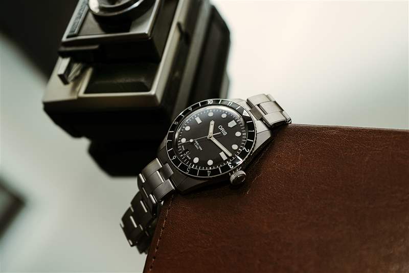 使用新款Oris Divers 65 親身體驗 12 小時表圈和啞光表盤-復刻表