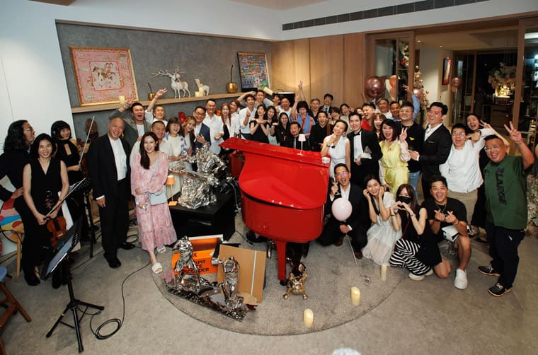 蕭敬騰向經(jīng)紀(jì)人Summer求婚成功PP夯表、破億鉆戒真情露出-復(fù)刻表